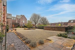 Photo 17- click for photo gallery